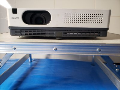 Projetor Sanyo Plc-XD2200 (usado)