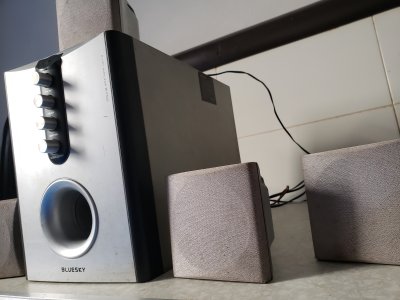 Bluesky Home Teather BHT502 (usado)